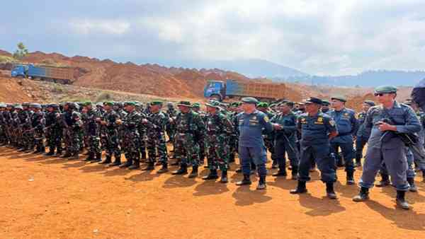 Gakkum Kehutanan SATGAS PKH HALILINTAR BERSAMA GAKKUM KEHUTANAN KENAKAN SANKSI PIDANA SELAIN SANKSI ADMINISTRATIF BAGI PT. BMU