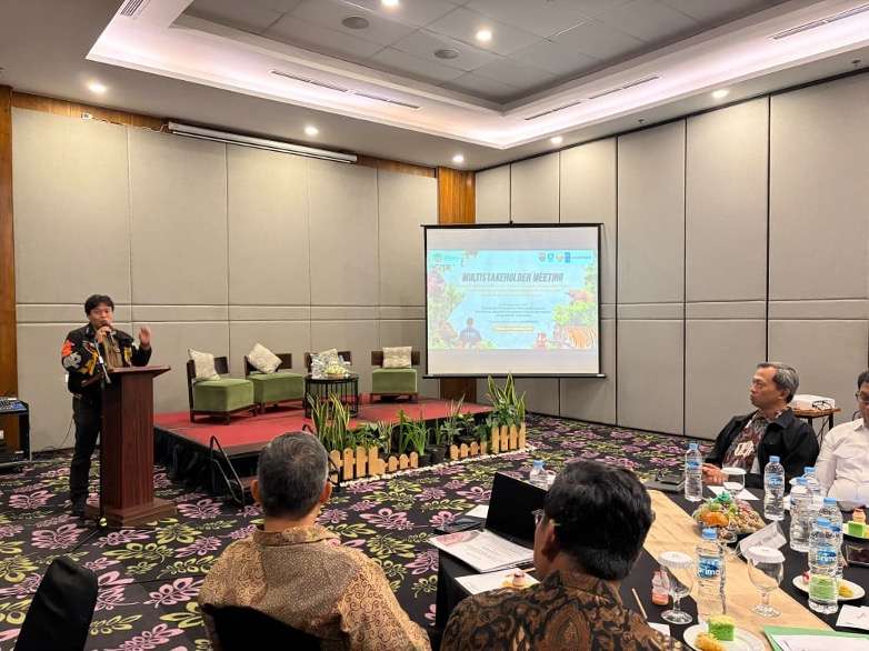 Gakkum Kehutanan PERKUAT SINERGI LINTAS SEKTOR, KEMENTERIAN KEHUTANAN DORONG REORIENTASI PENEGAKAN HUKUM TERPADU KEHUTANAN DAN TUMBUHAN DAN SATWA LIAR ILEGAL
